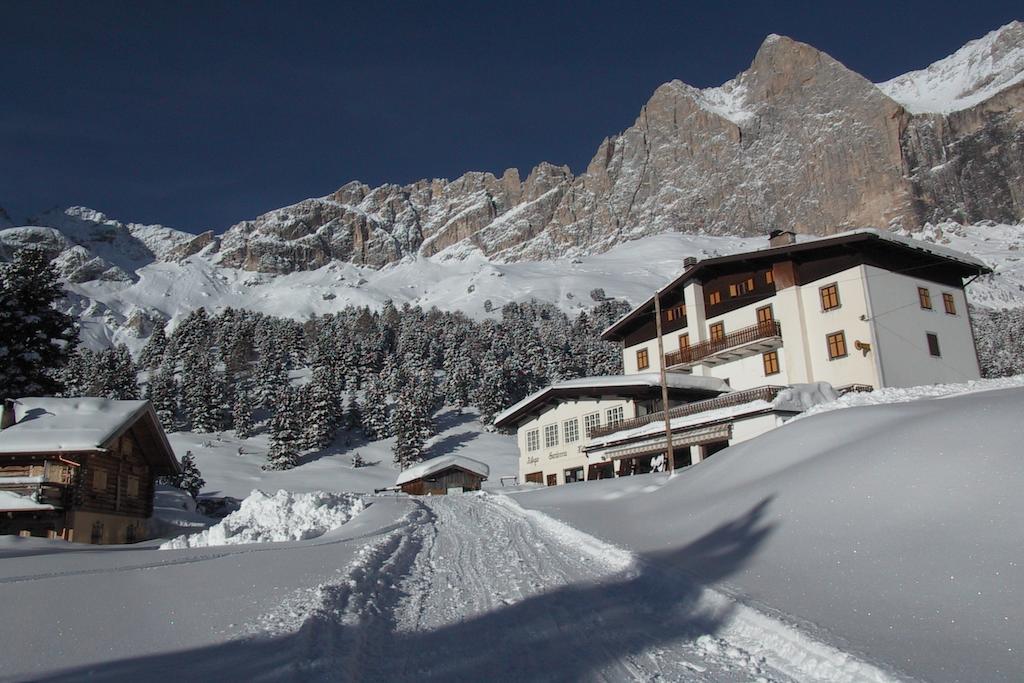 فندق بوتسا دي فاسّافي  Rifugio Gardeccia Hutte المظهر الخارجي الصورة