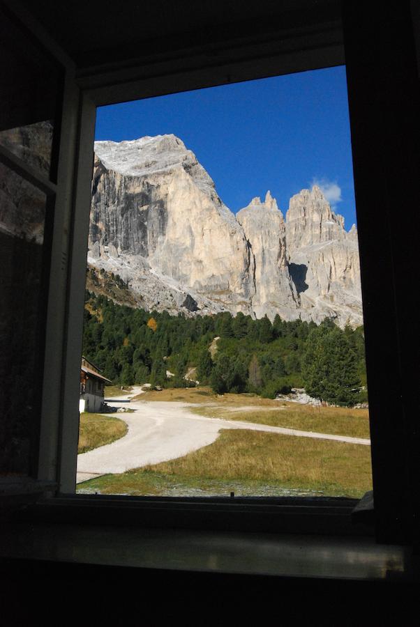 فندق بوتسا دي فاسّافي  Rifugio Gardeccia Hutte الغرفة الصورة